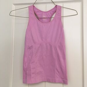 🛍 Everlast pink racerback top.